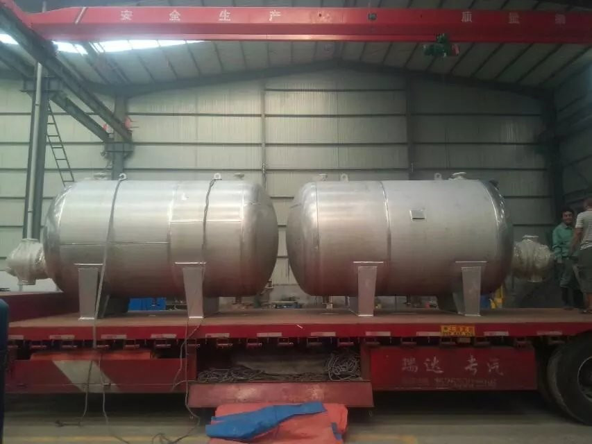 臥式不銹鋼容積式換熱器 臥式不銹鋼容積式換熱器